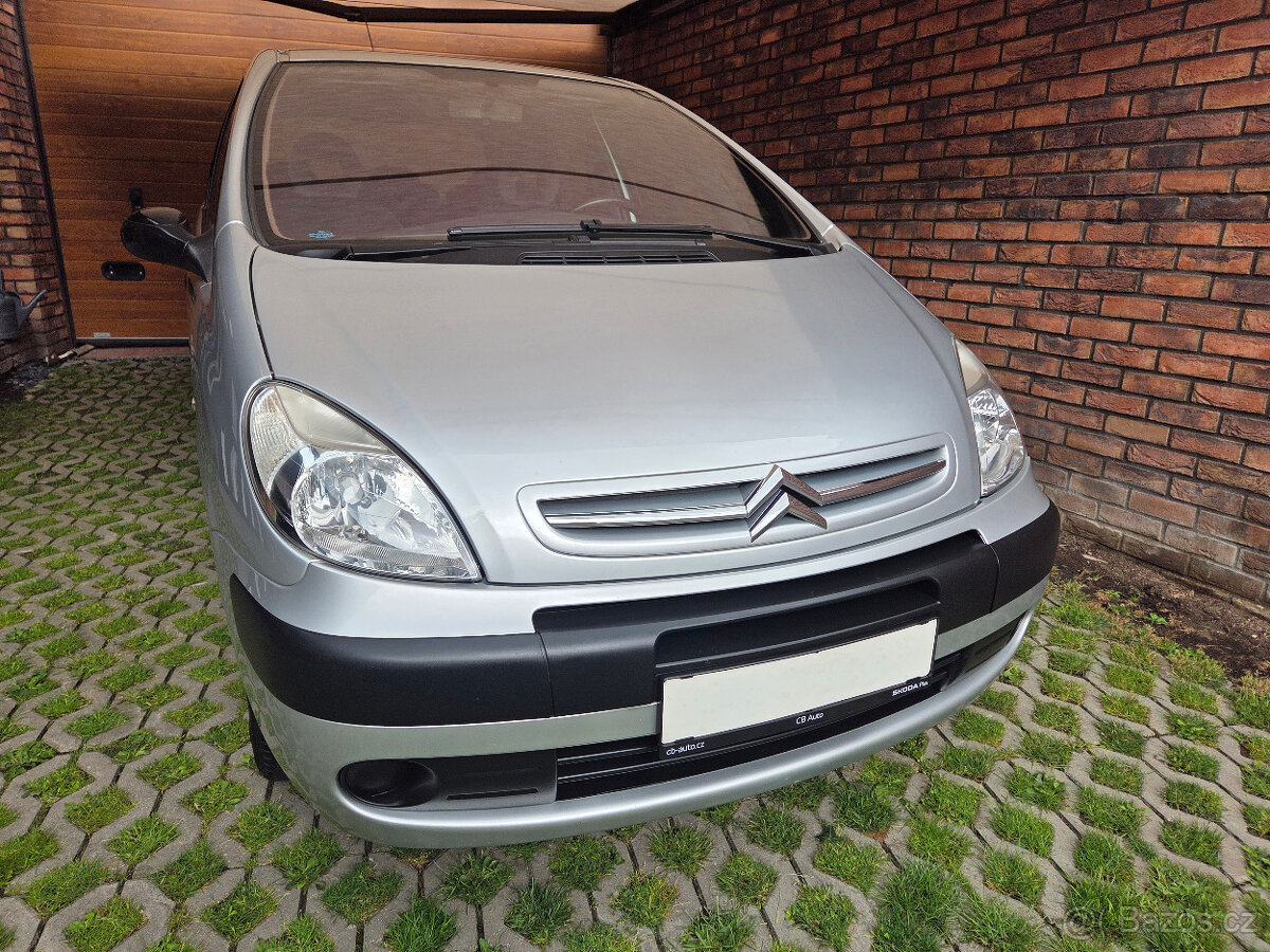 Citroen XARA PICASSO - obyč. benzín 1.6 - stk 2027