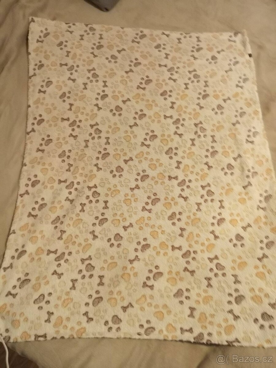 Fleecová deka pro pejska 100x75