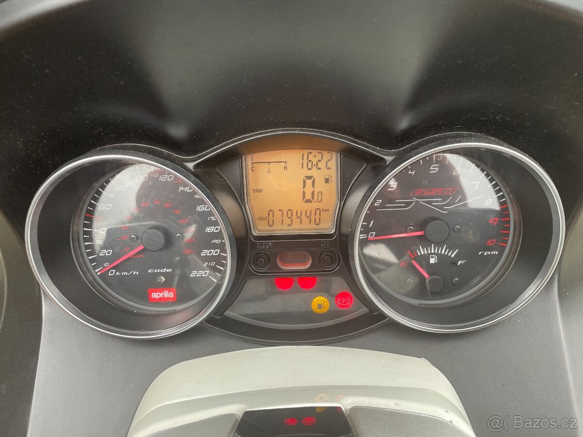 Aprilia SRV 850
