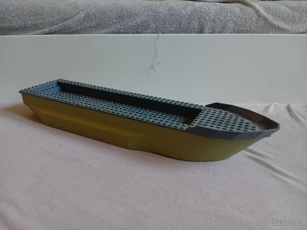 Plovoucí lego lodě