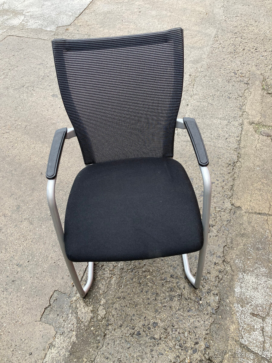 Židle CONFORTO moderní kancelářská za 500 kč