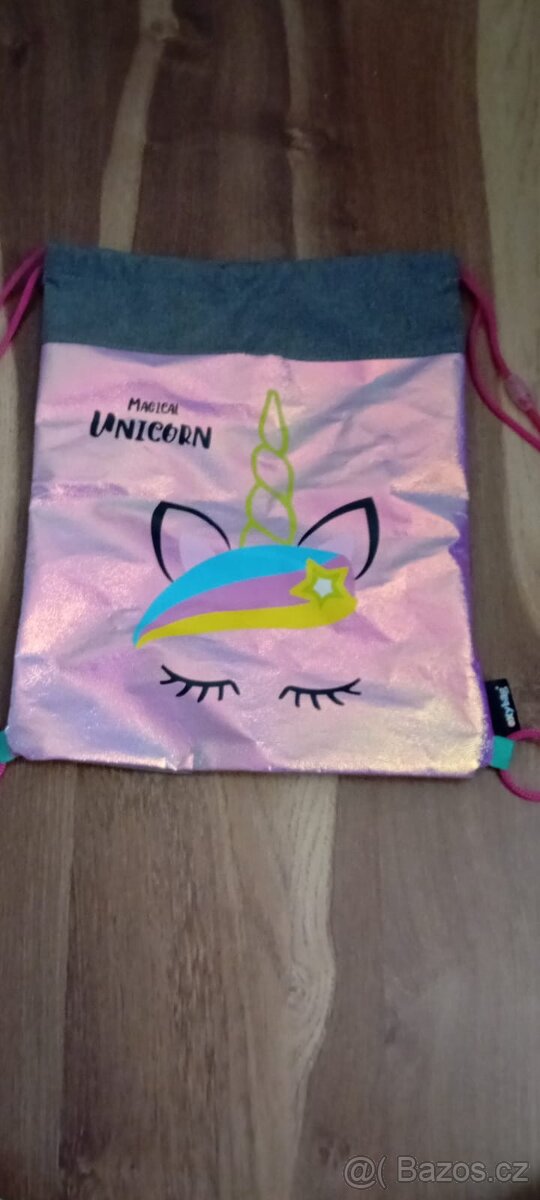 Dětské batohy, pytlíky na cvičení, přezůvky