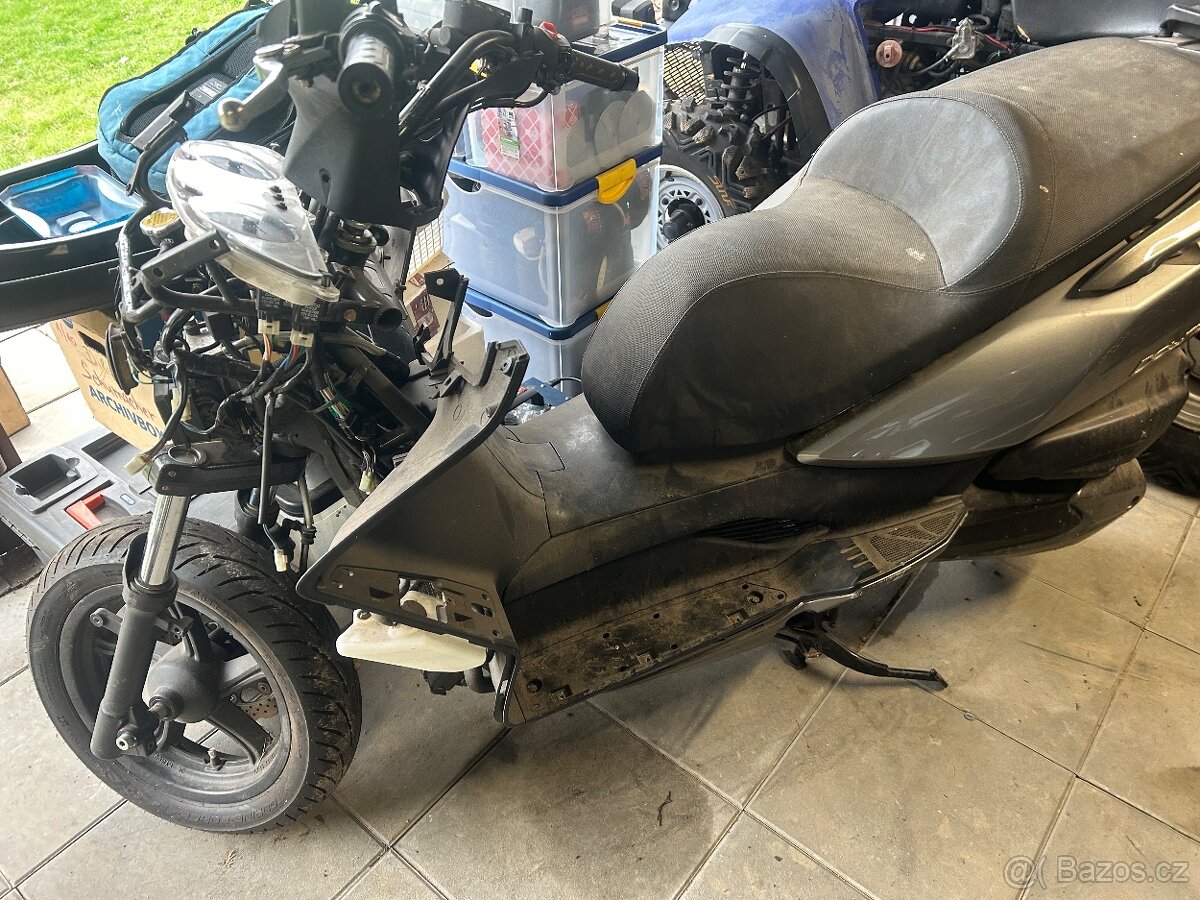 Kymco DOWNTOWN 300iABS r.v.2015