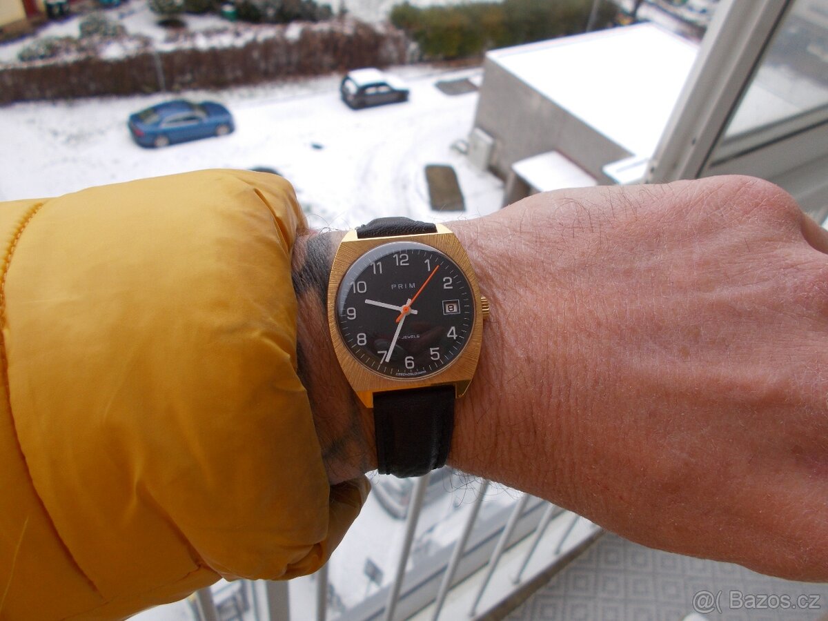 luxusni nenošene funkcni hodinky prim rok 1978 top
