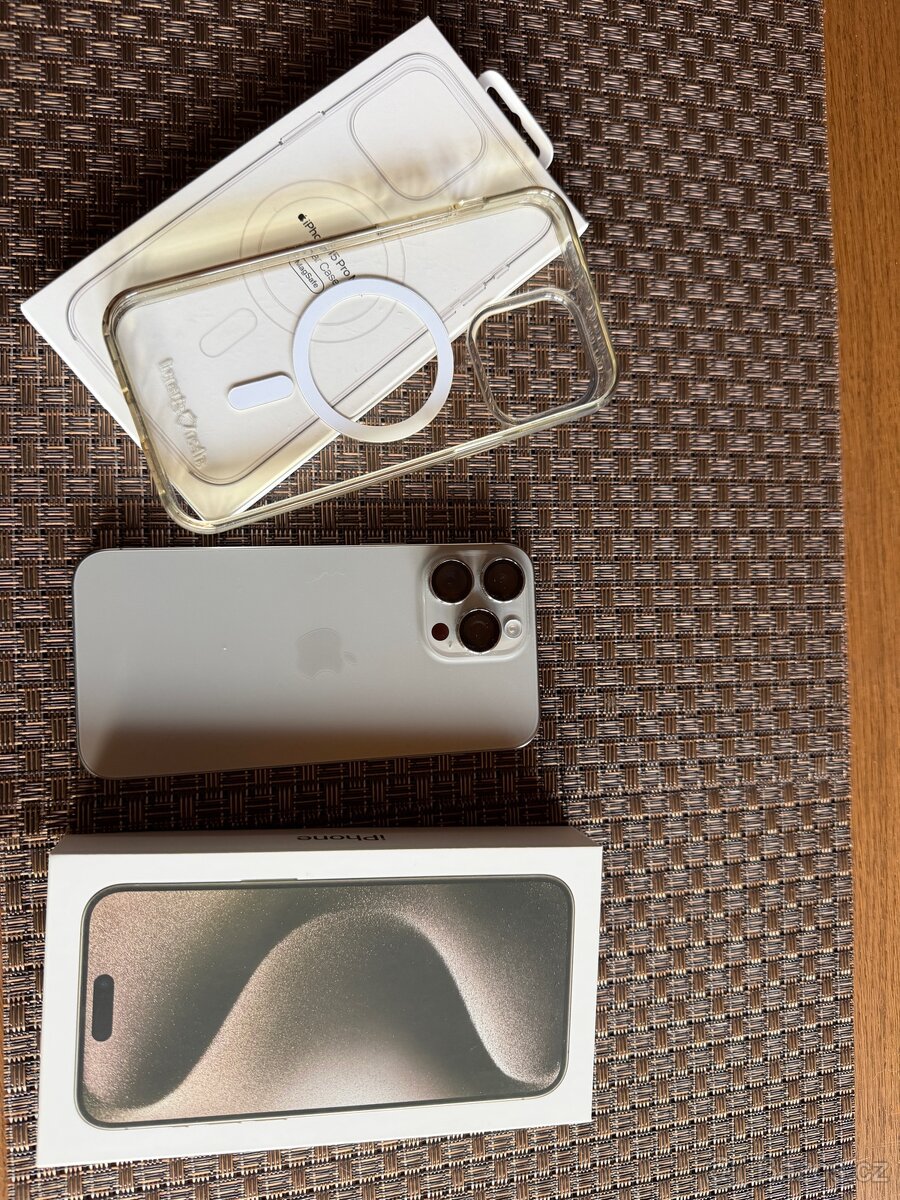 Prodej iPhone 15 pro max 512gb