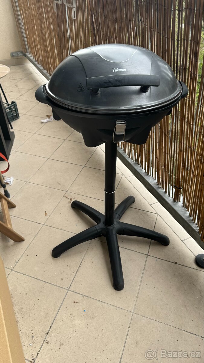 Prodám elektrický gril TRISTAR BQ-2816 Barbecue
