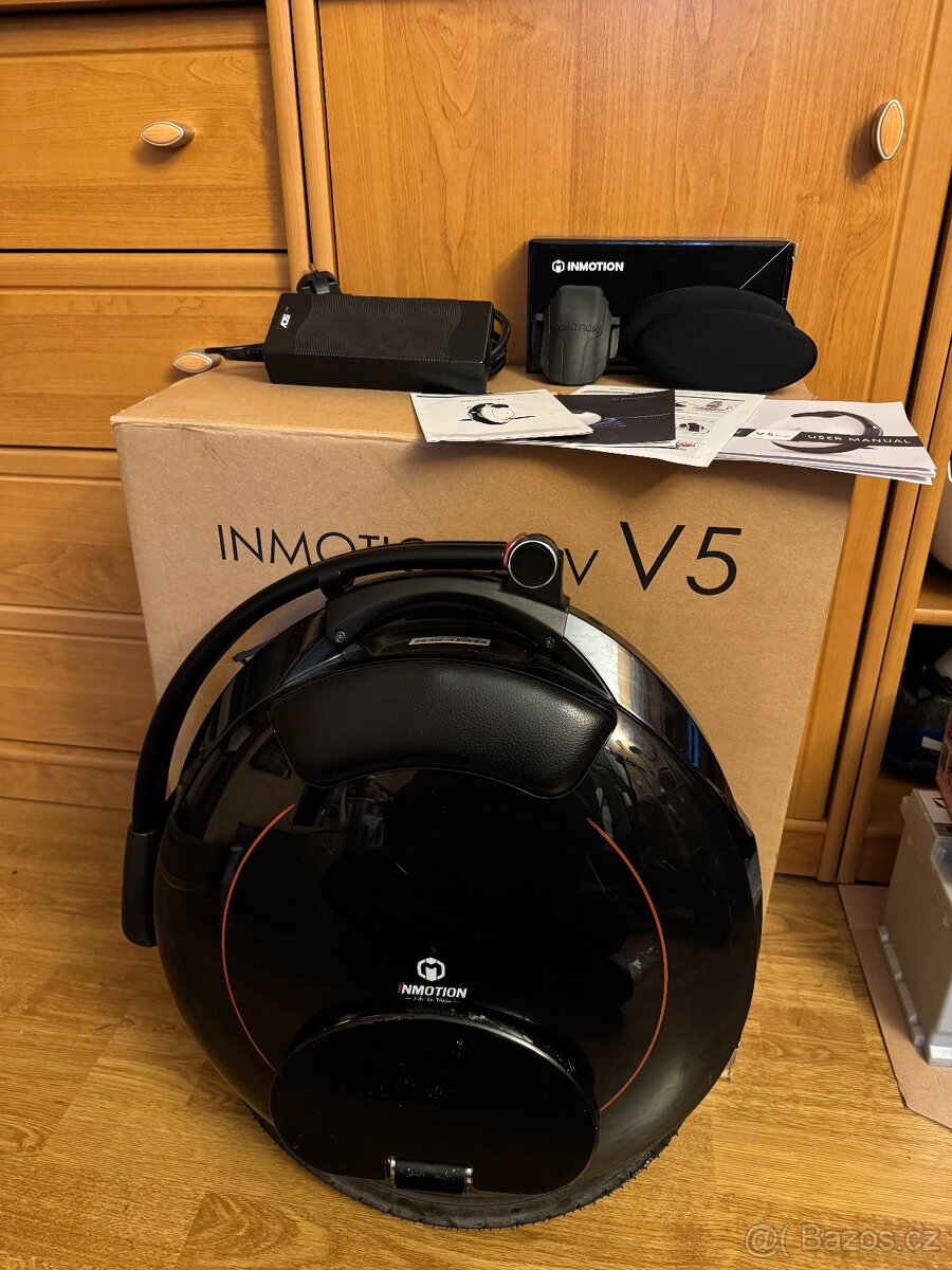 Elektrická jednokolka Inmotion V5F najeto 114 km