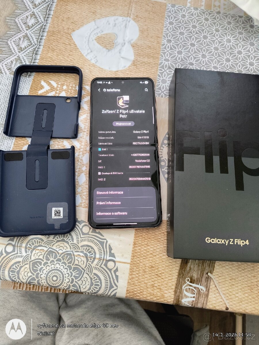 Samsung Galaxy z flip 4