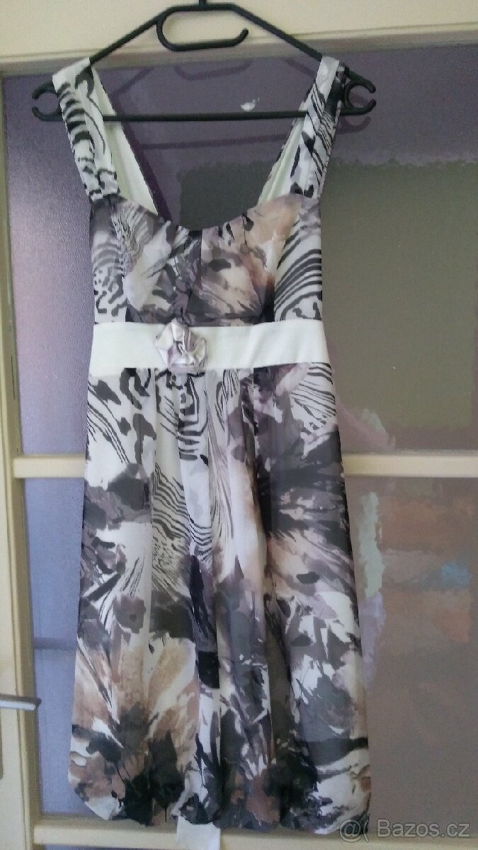 Společenské šaty 40