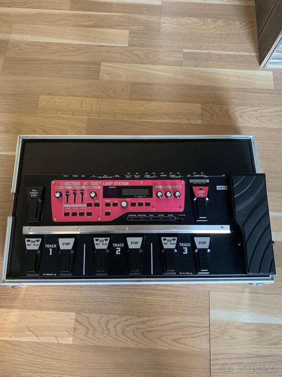BOSS RC 300 Loop Station