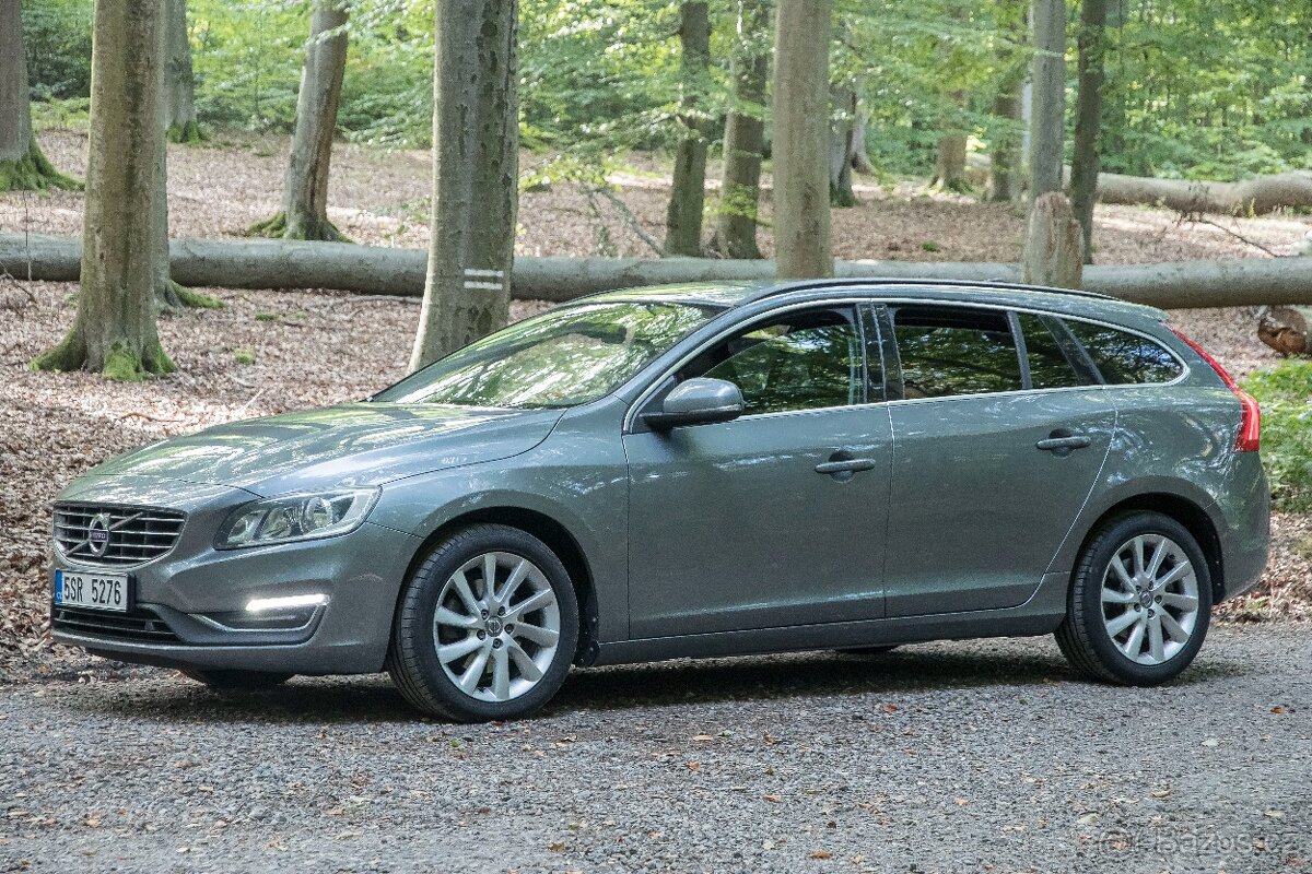 Volvo V60 2.0 D2 88kw VEA, r.v. 2017, man. převodovka