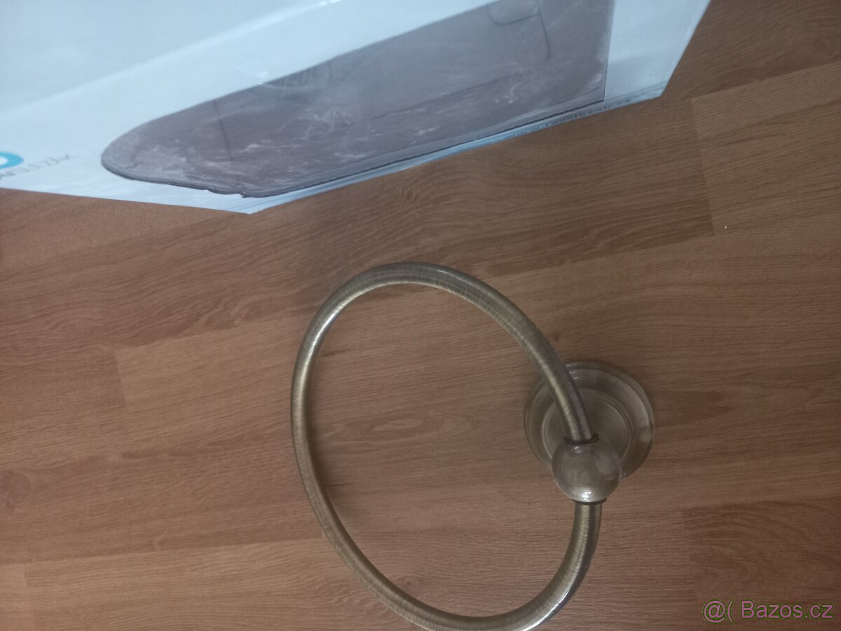 Predam drzak na rucnik