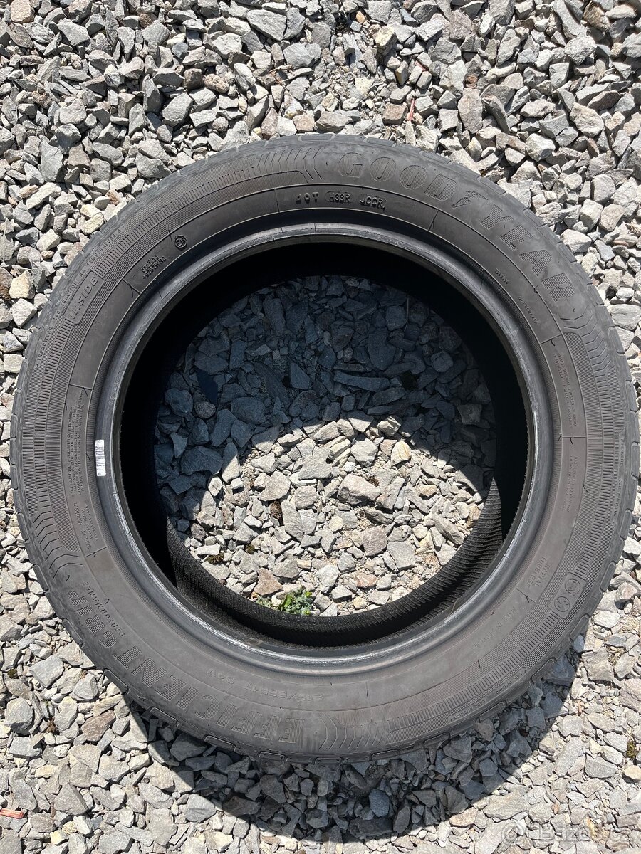 Pneumatiky Goodyear 215/55R17