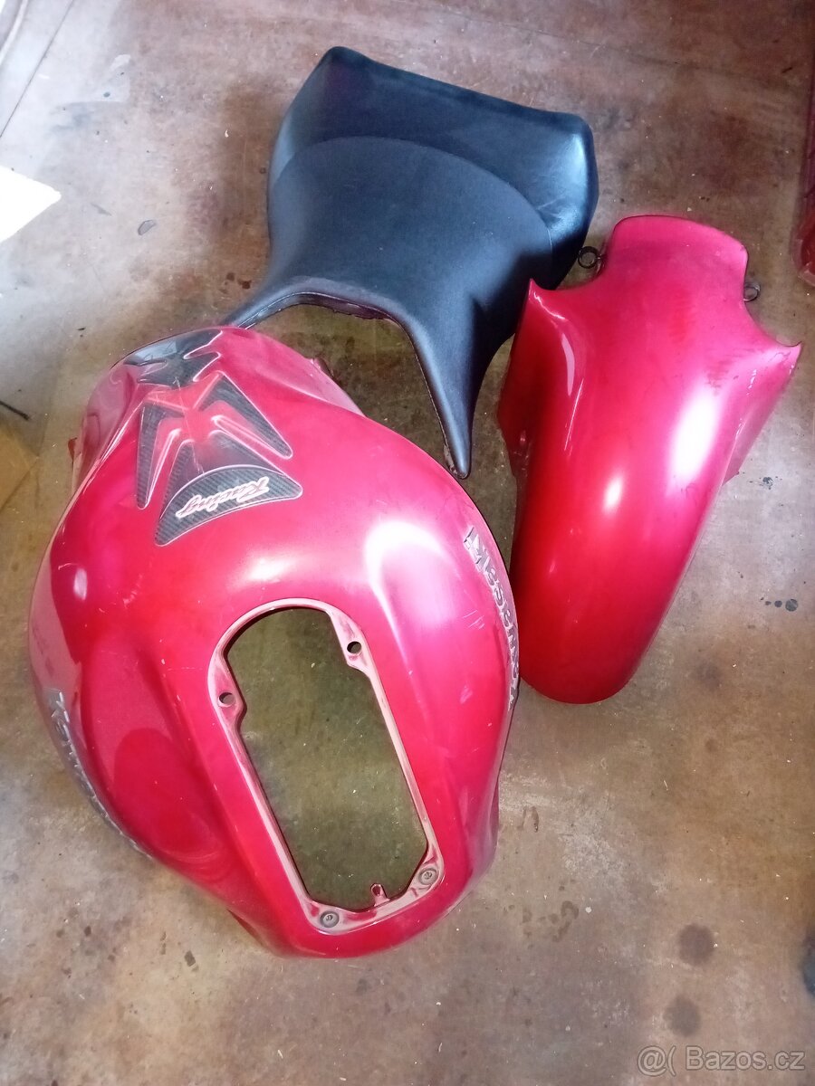 Kawasaki zx12r