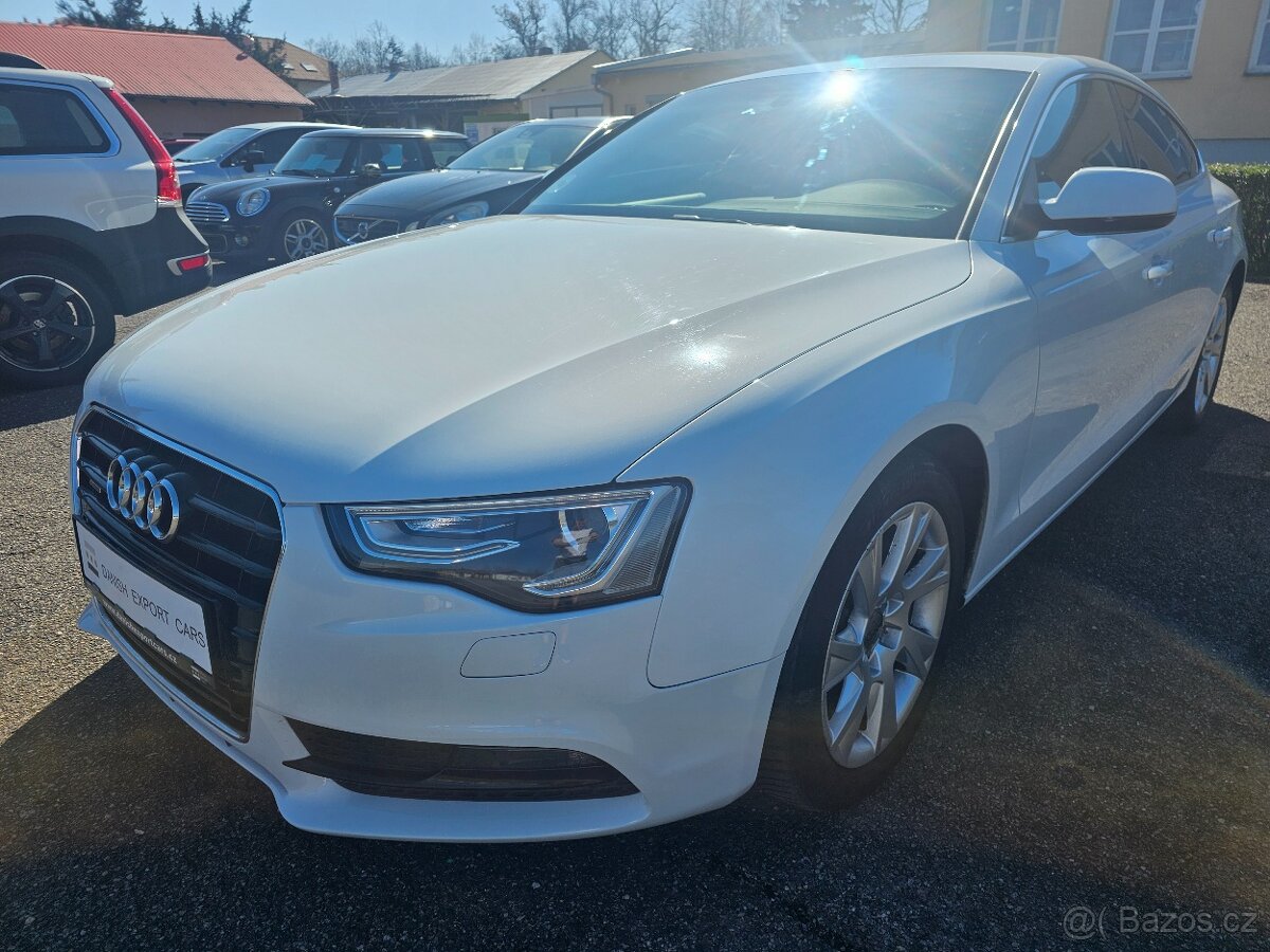 AUDI A5 2012 2.0TFSI 155kW QUATTRO 4x4 SPORTBACK,NAVI,VÝHŘEV