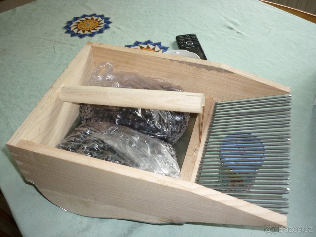 Hřeben na borůvky česák na borůvky
