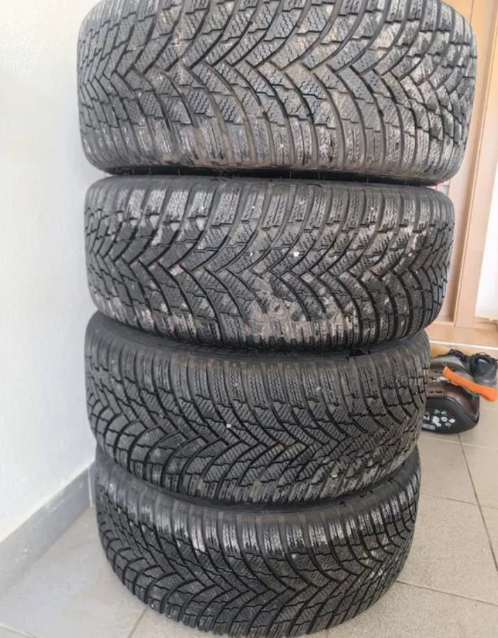 235/45/18 R18 zimní pneu Firestone - demont