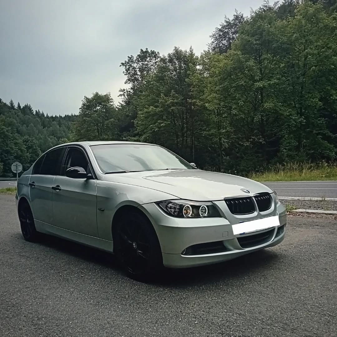 BMW 320i