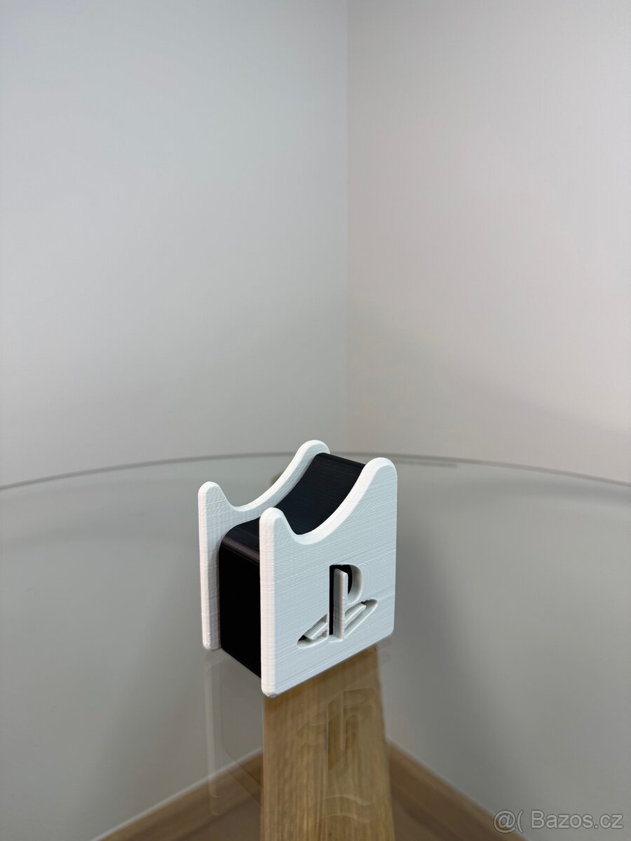 Stojánek na ovladač PS5 – 3D tisk