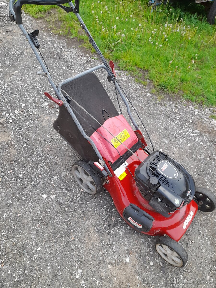 Sekačka Briggs a Stratton 190ccm World sečení 51cm,