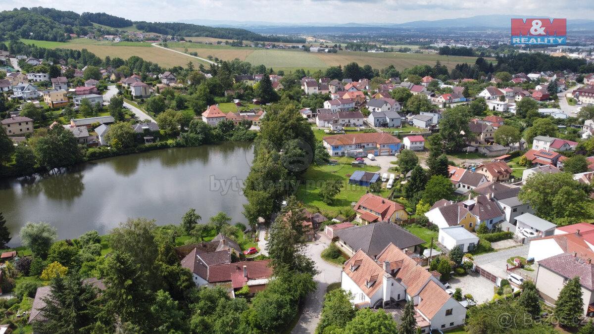Prodej pozemku k bydlení, 1057 m², Rudolfov