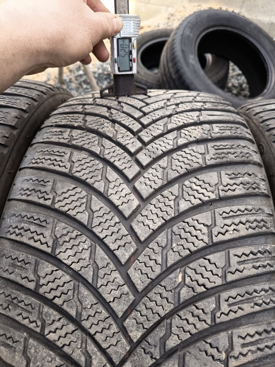 235/40R19 96V zimní Firestone Winterhawk 4 sada dot 4421