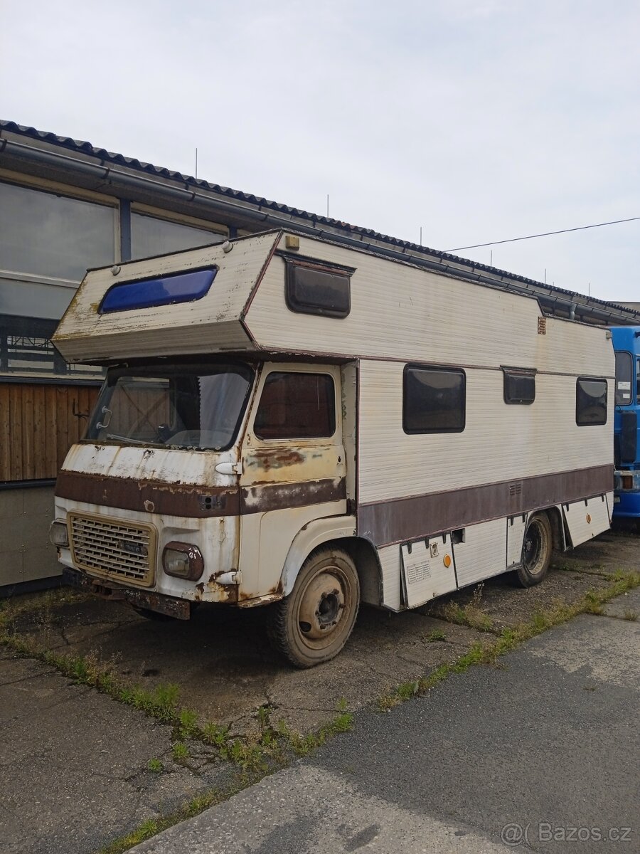 Obytná Avia karavan A30
