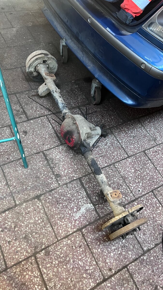 Zadní náprava Jeep Cherokee XJ Dana 35