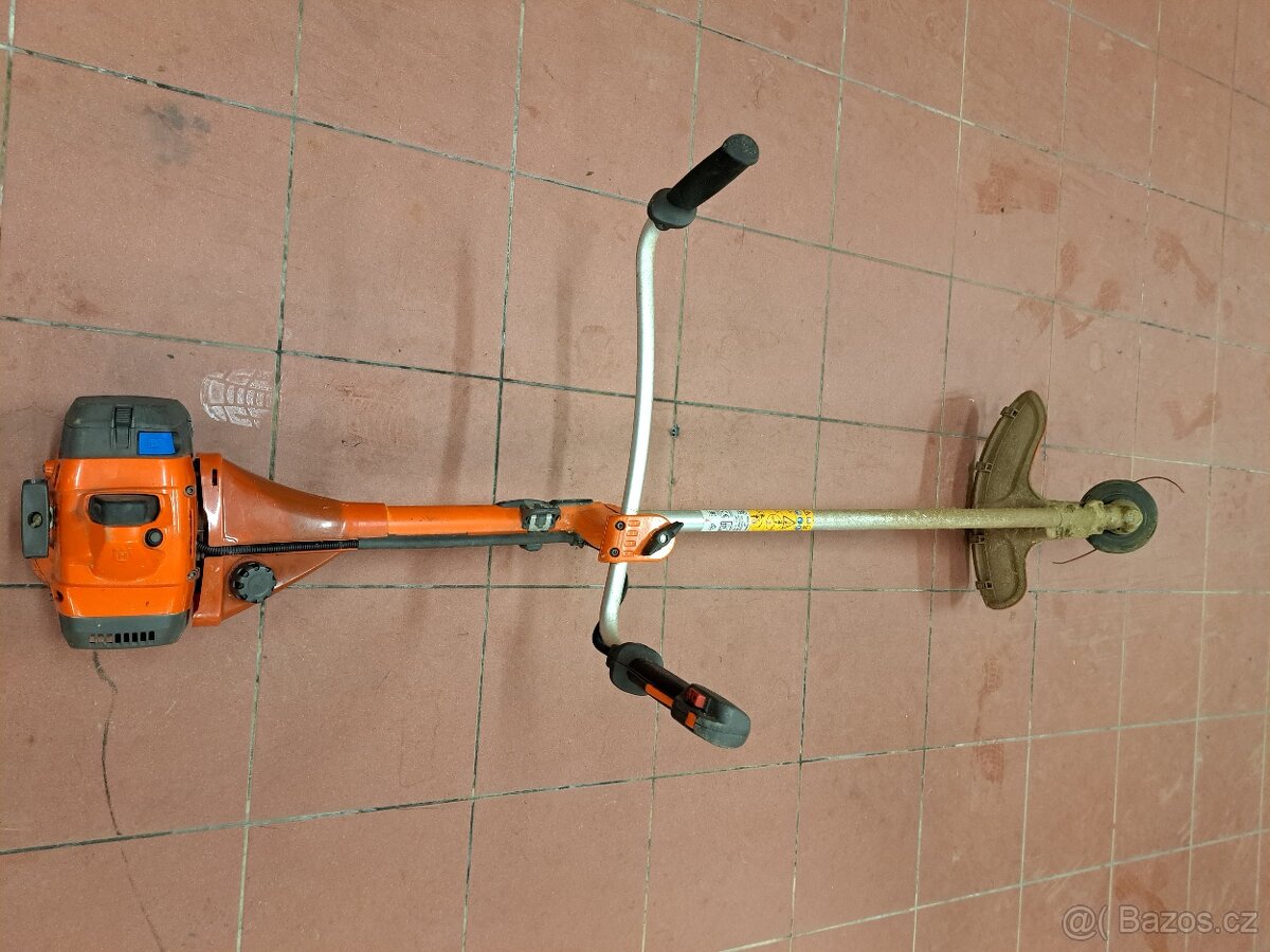 křovinořez HUSQVARNA 545 RXT