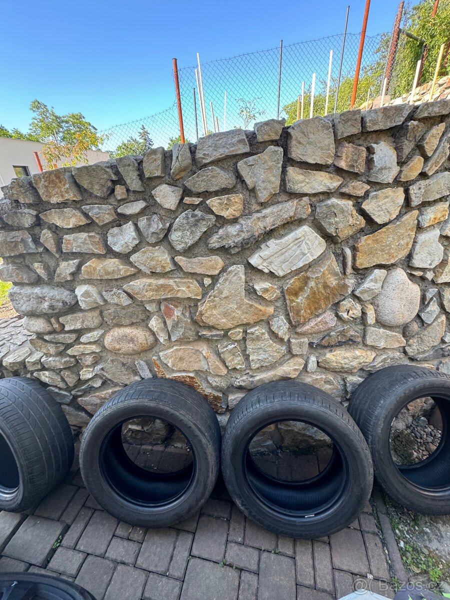 Letní pneu 235/55 R17 – komplet 4 ks – na drift