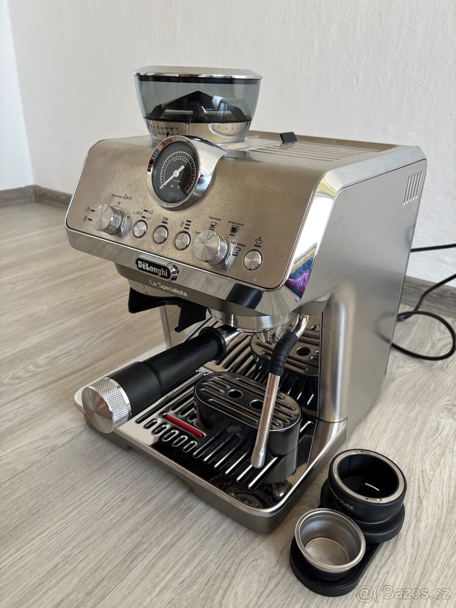 Kávovar Delonghi la specialista arte Evo