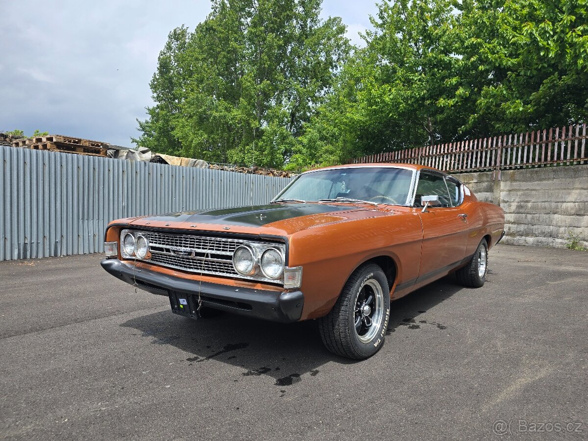 Ford Fairlane fastback