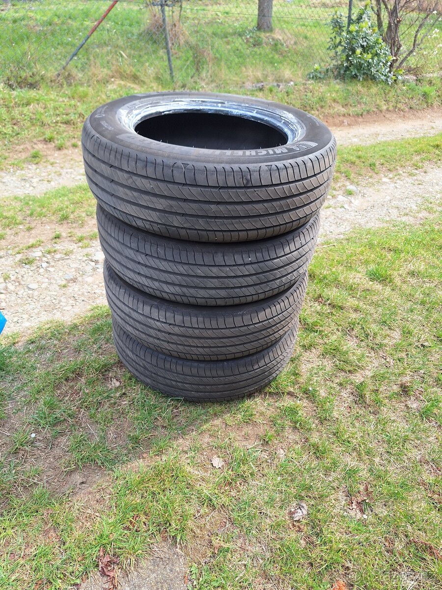 Pneumatiky MICHELIN primacy 4 215/65 R17