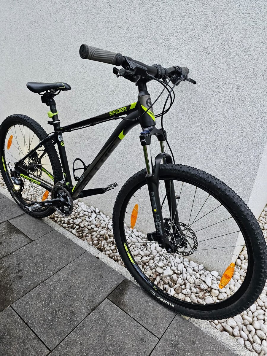 Kvalitní zánovní horské kolo KELLYS SPIDER 30 27,5"- kotouč