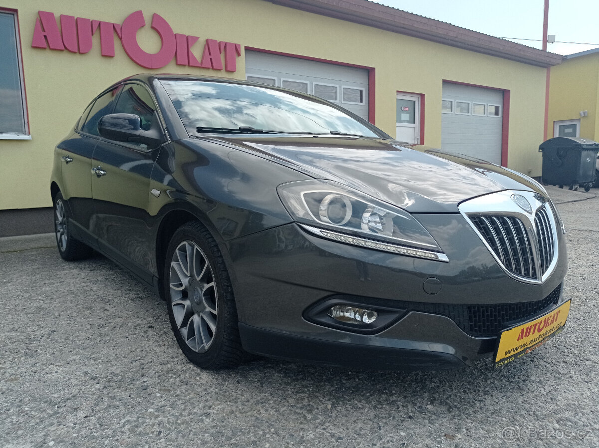 Lancia Delta 1.6 MJET 16V 1maj/ServKniha