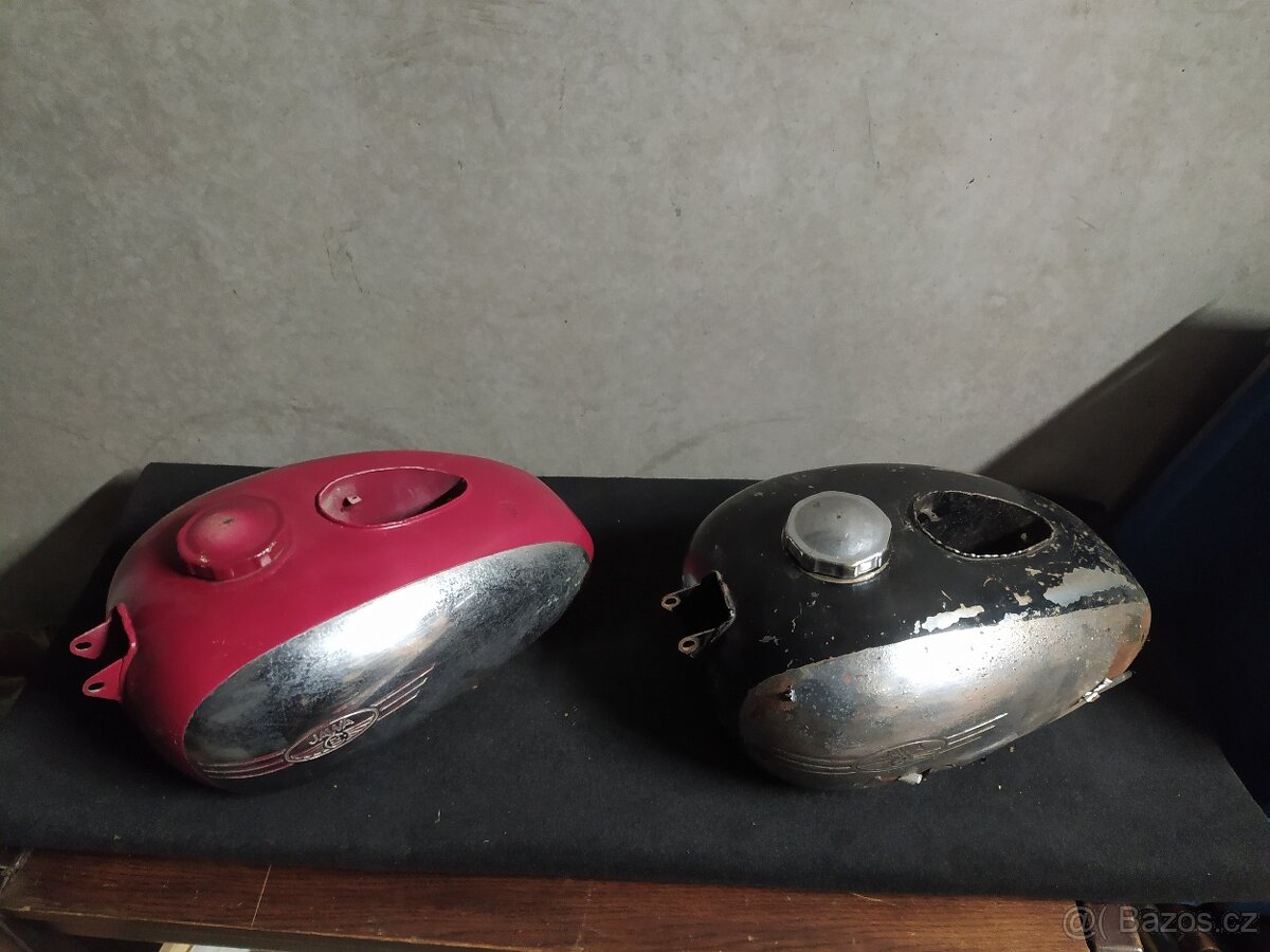 Nádrž Jawa 250 350 kývačka