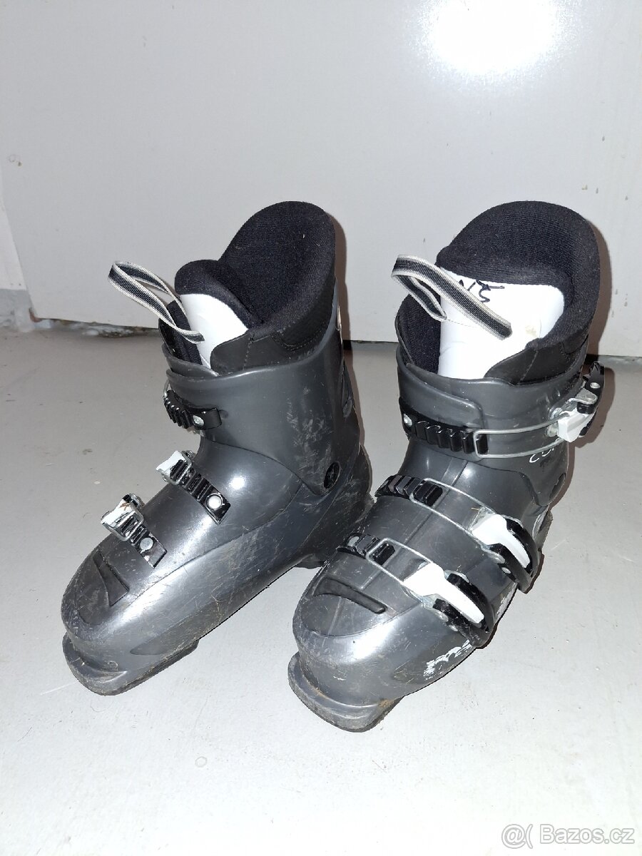 Dětské lyžáky, přeskáče Rossignol, vel.21,5, délka 255 mm