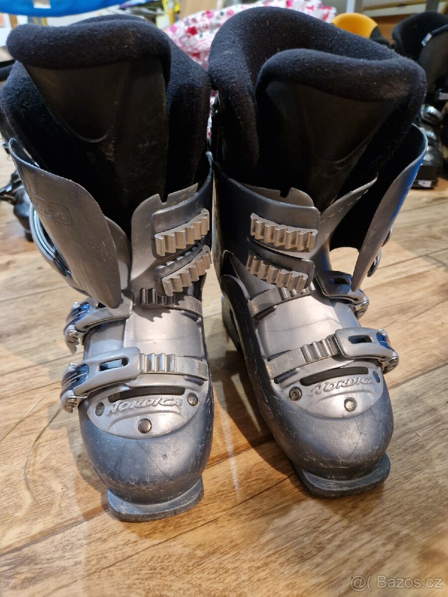 Dětské lyžáky, lyžařské boty Nordica 25-25,5