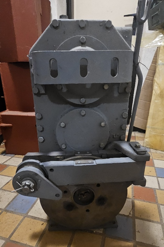 LKT 81 Rozvodova skrina