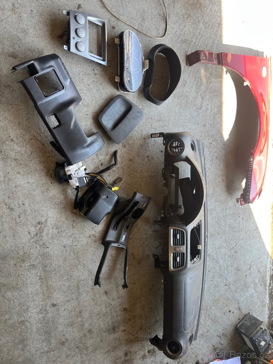 palubní deska Subaru Impreza gd 2005-2007