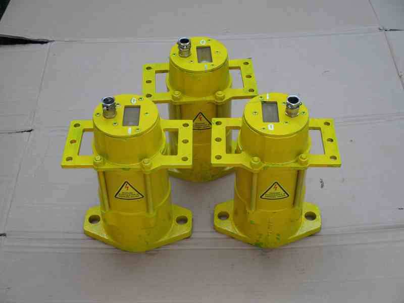 Vibrační elektromotor 370W