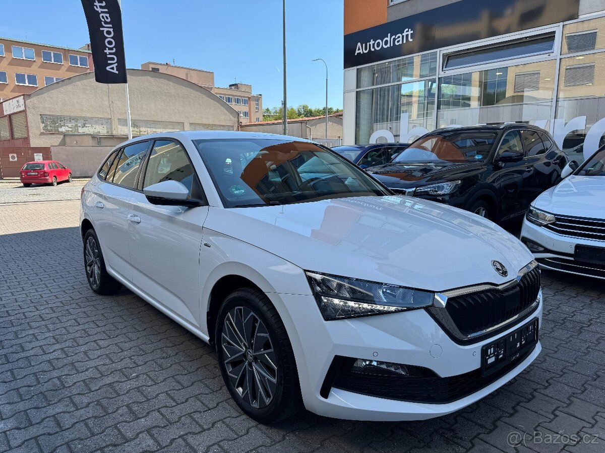 Škoda Scala 1.5TSI 110kW Man. 32tkm DAB Navigace Tempomat Qi
