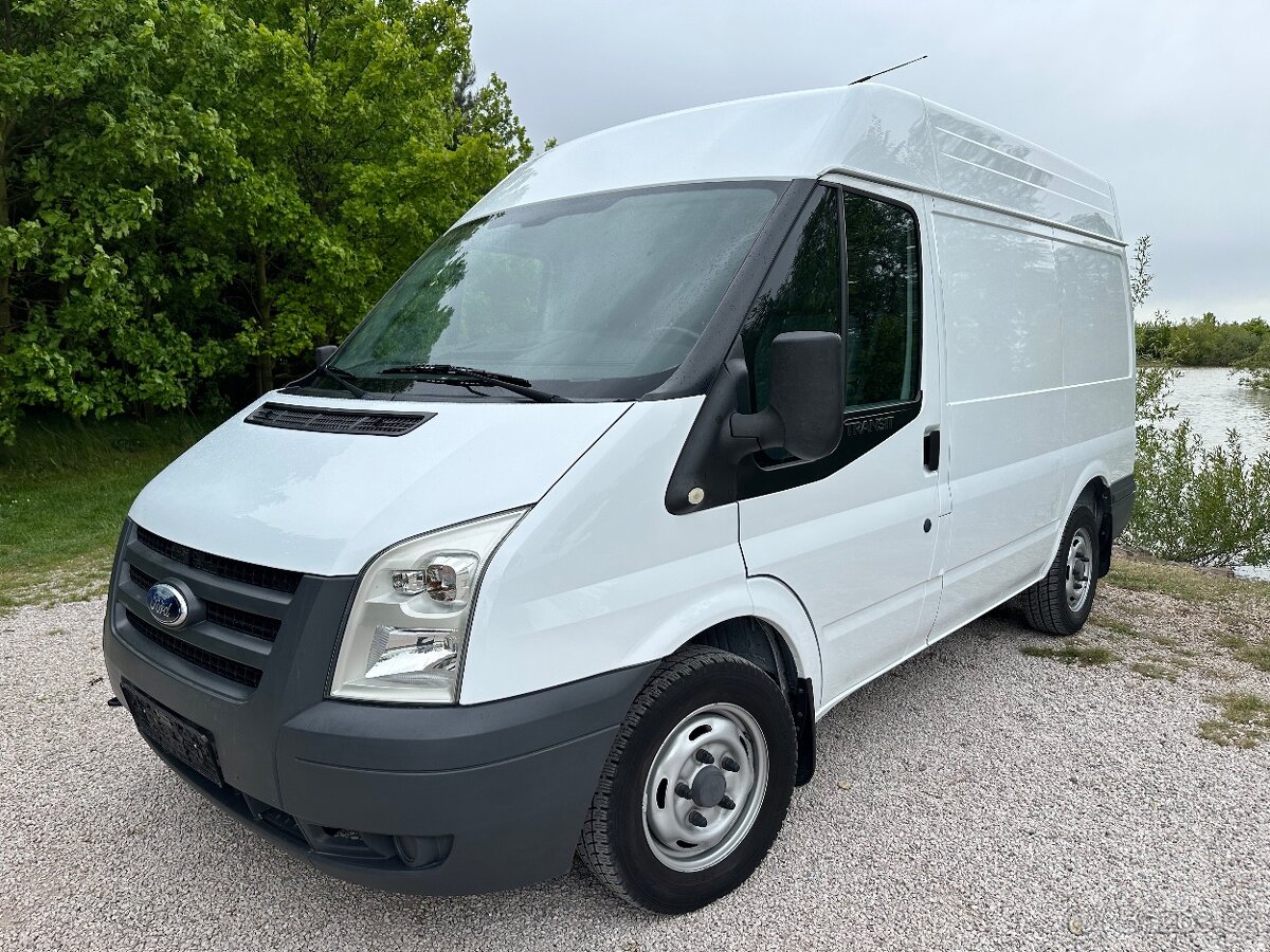 Ford Transit L1H2 vybavený Velice zachovalý 137Tkm 1.Majitel