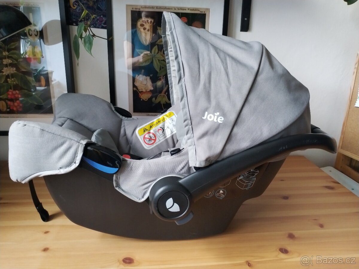 Autosedačka vajíčko s isofix základnou Joie Gemm