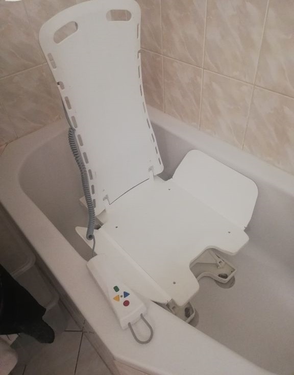 Vanový zvedák s dálkovým ovládáním