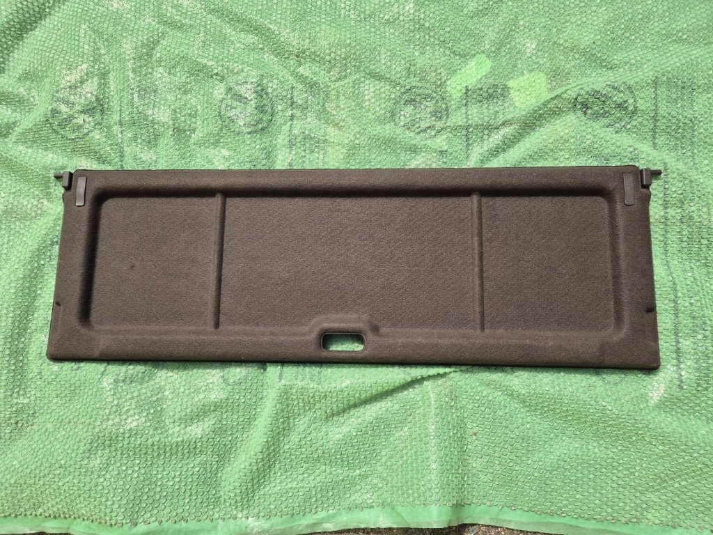 plato kufru přední hnědé Škoda Forman 116770760