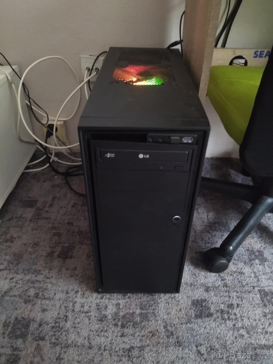 Prodám stolní PC