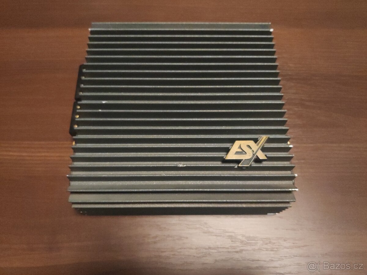 Zesilovač do auta ESX Q120.2