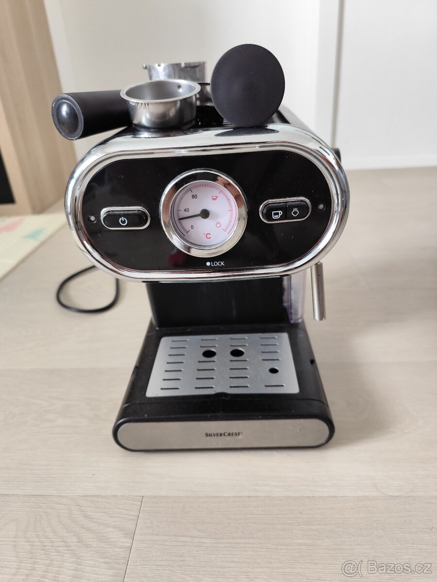 Pákový espresso kávovar SilverCrest SEM 1100 B3