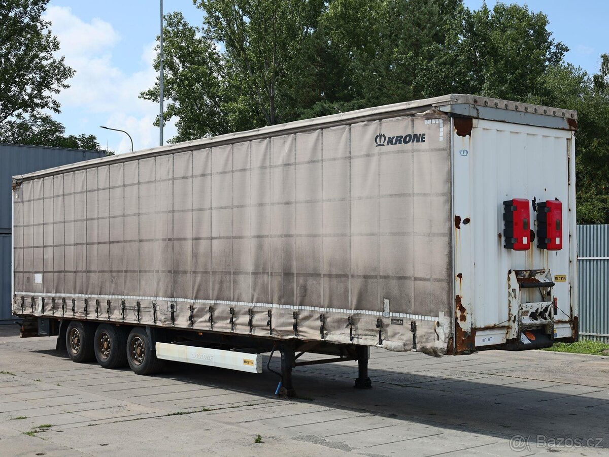 Krone SD, LOW DECK, TŘÍSTRANNÁ SHRNOVACÍ PLACHTA, ZVEDACÍ NÁ